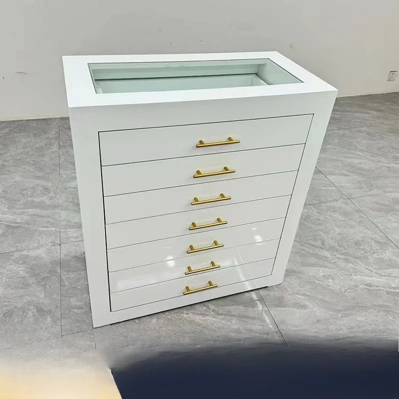 Storage - Takı sergileme amaçlı kullanılan, giysi mağazalarında